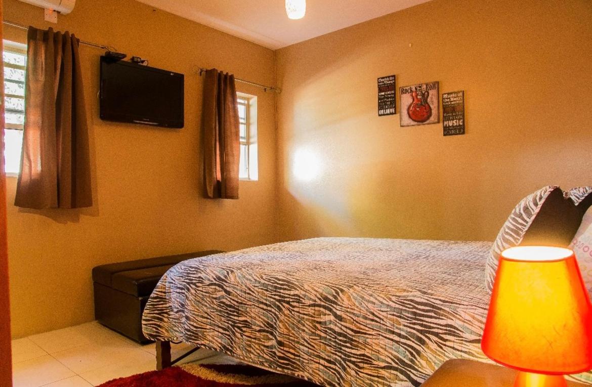 One32 Guest House Kingston Exterior foto